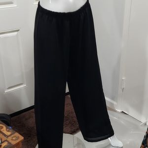 Comfortable pants in black
